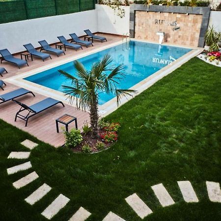 Ruwais Hotel Çeşme Extérieur photo