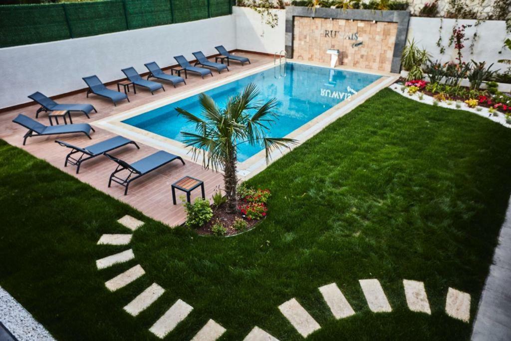 Ruwais Hotel Çeşme Extérieur photo